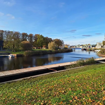 Kahe Suure Terrassiga Katusekorter Apartment *